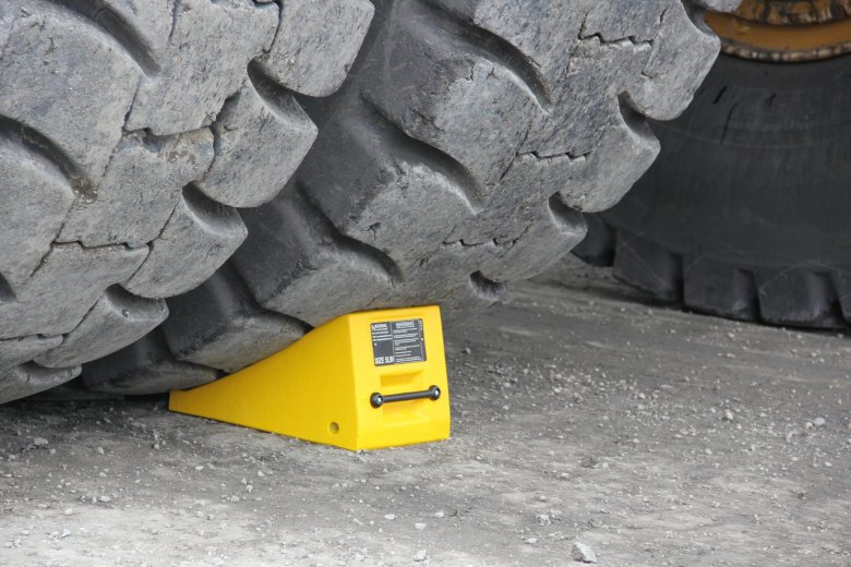 Упор противооткатный БЕЛАЗ 75131