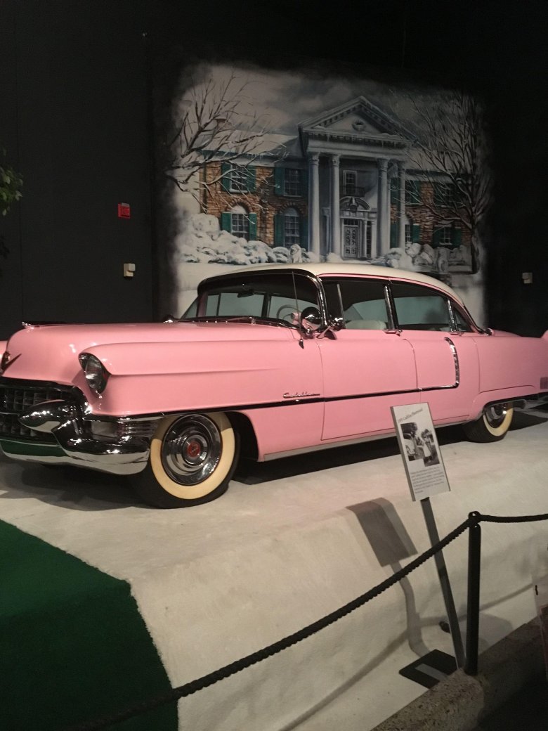 Розовый Кадиллак Элвиса Пресли