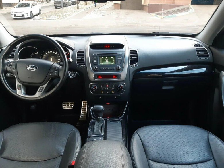 Киа Соренто 2 Рестайлинг салон