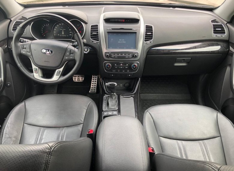 Киа Соренто 2 Рестайлинг салон