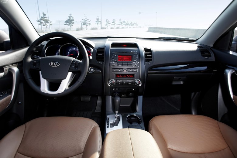 Kia Sorento 2010 салон