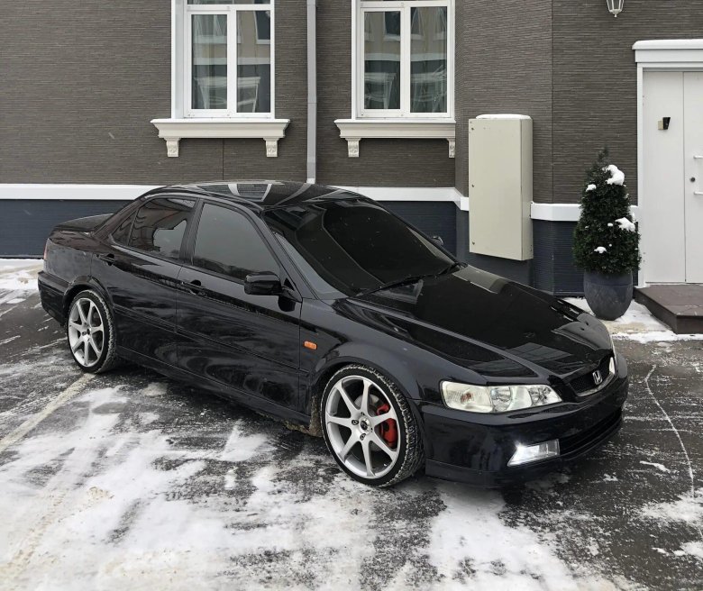 Хонда Аккорд 6 2001