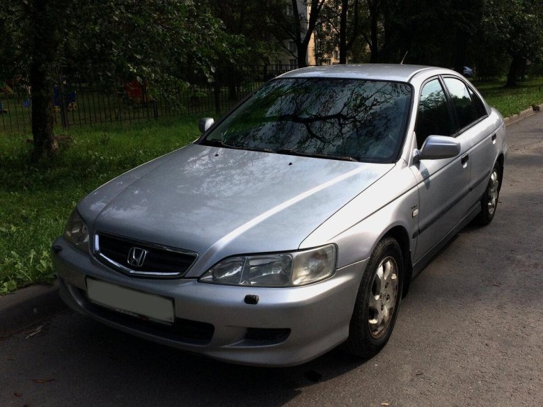 Honda Accord 6 2001 год