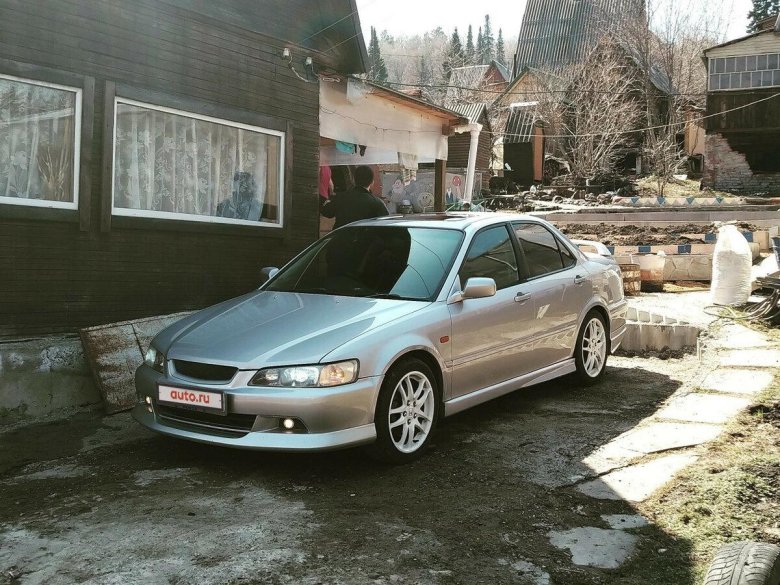 Аккорд машина 2001