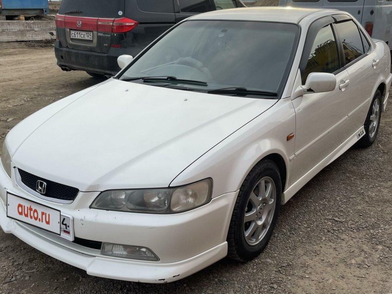 Аккорд машина 2001