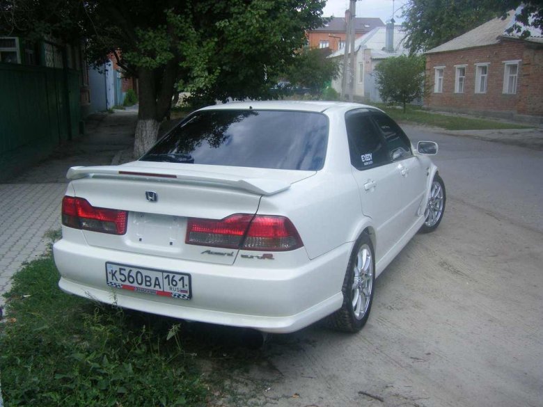 Хонда Аккорд 6 2001