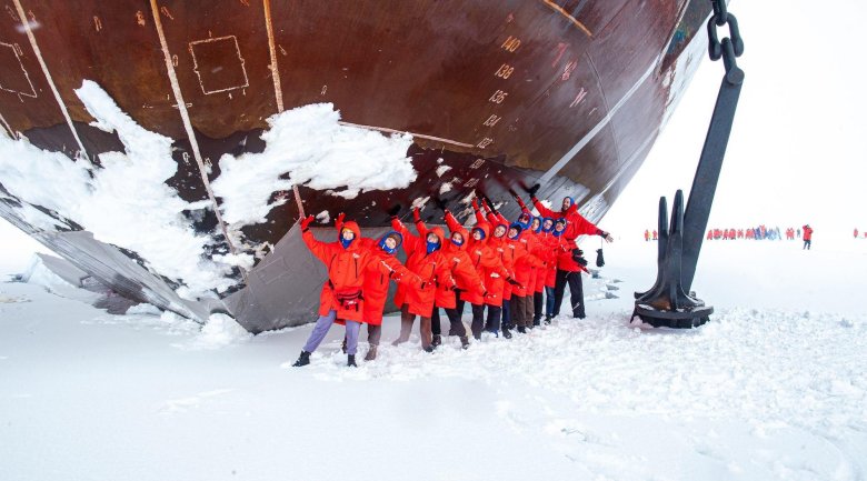 Атомный ледокол 50 лет Победы Мурманск
