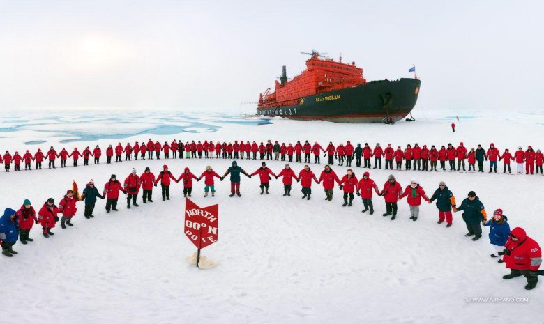 Экспедиция на Северный полюс на ледоколе