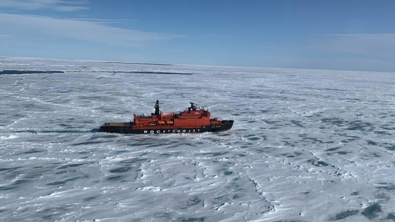 Земля Франца Иосифа ледокол