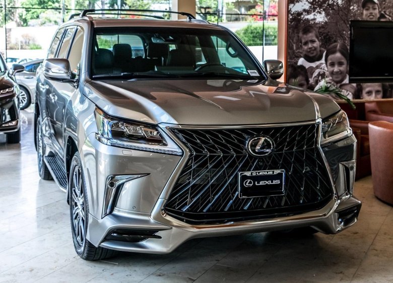 Новый lexus lx