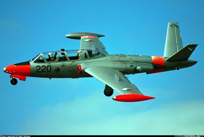 Fouga см.170 Magister