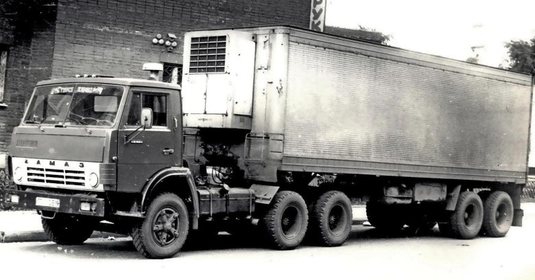 ОДАЗ 9772 И КАМАЗ 5410