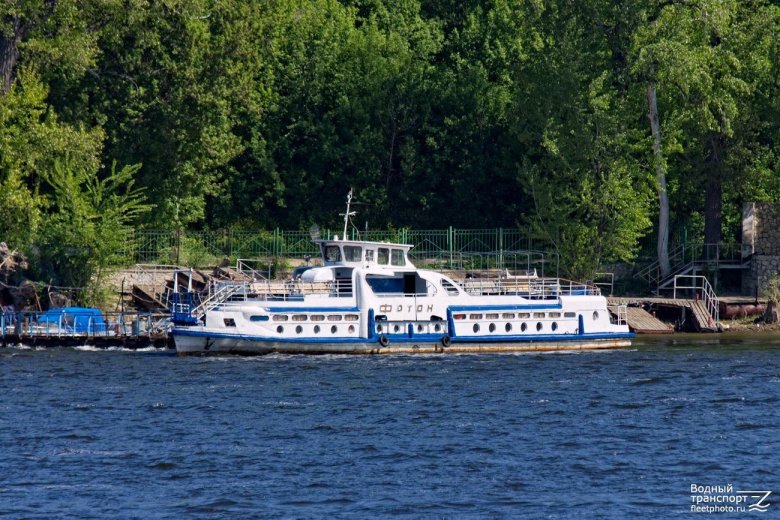 Корабль теплоход