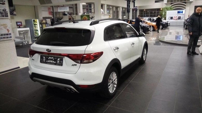 Kia Rio x Luxe белая