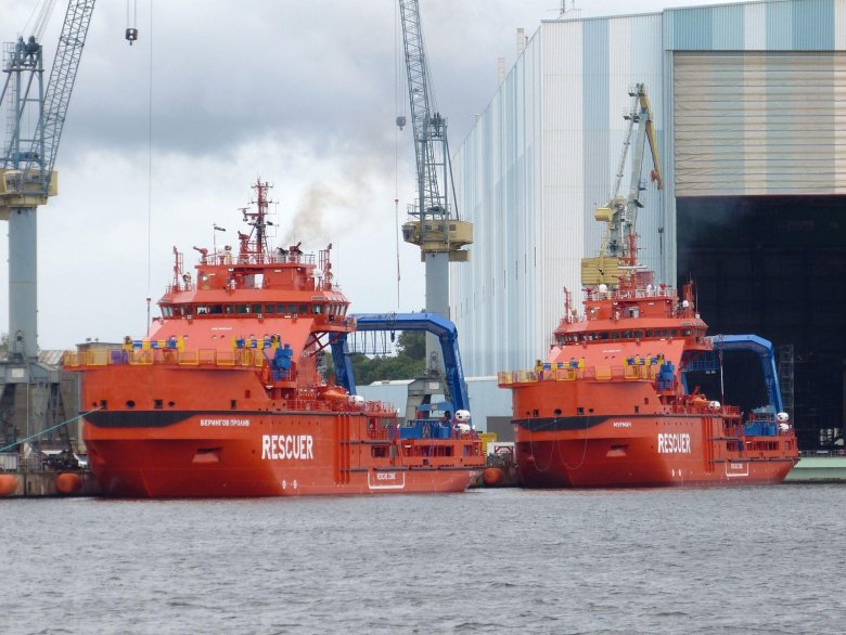 Спасательное судно Берингов пролив