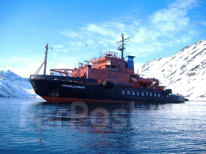 Спасатель судно Владивосток