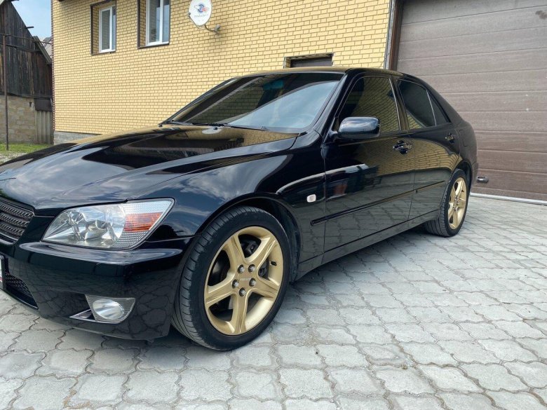 Lexus is200 1999