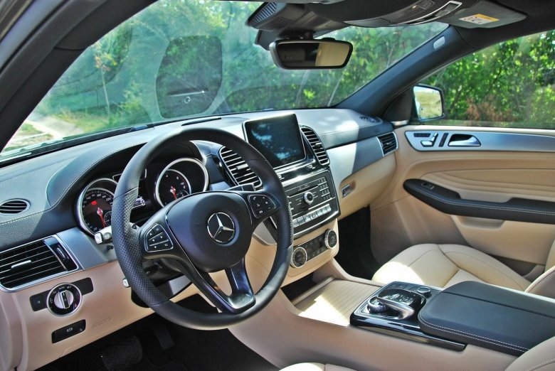 Мерседес GLE 2023 салон