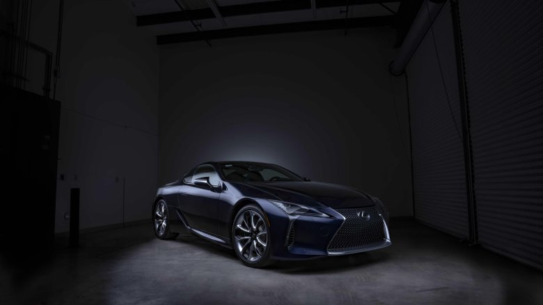 Lexus LC 500 черный