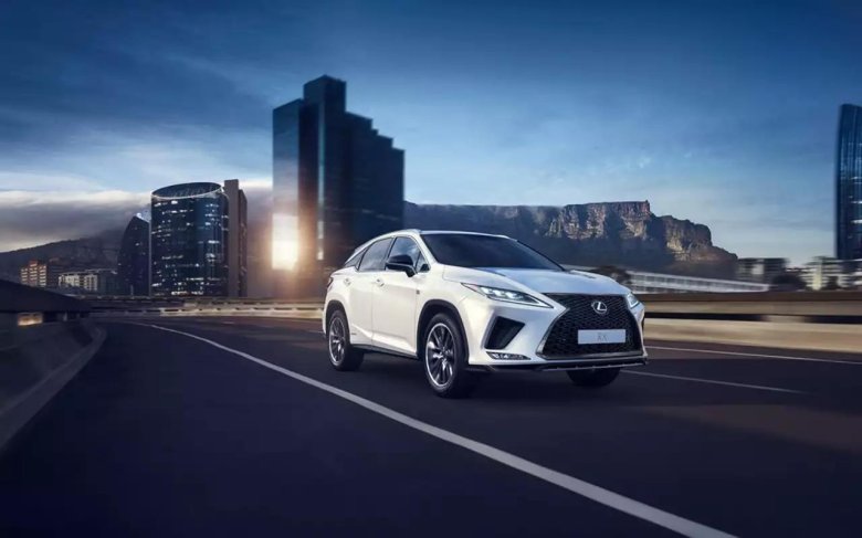 Lexus RX 2022