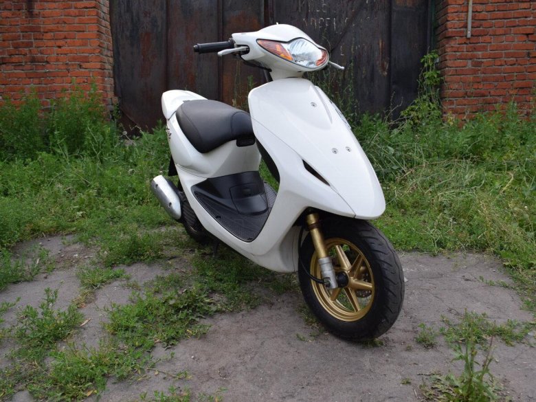 Honda Dio белая