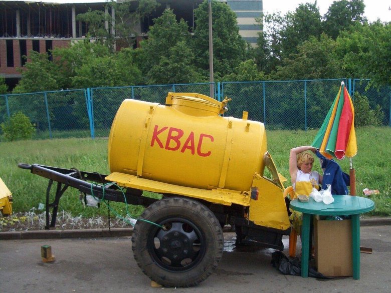 Прицеп-бочка АЦПТ-0,9