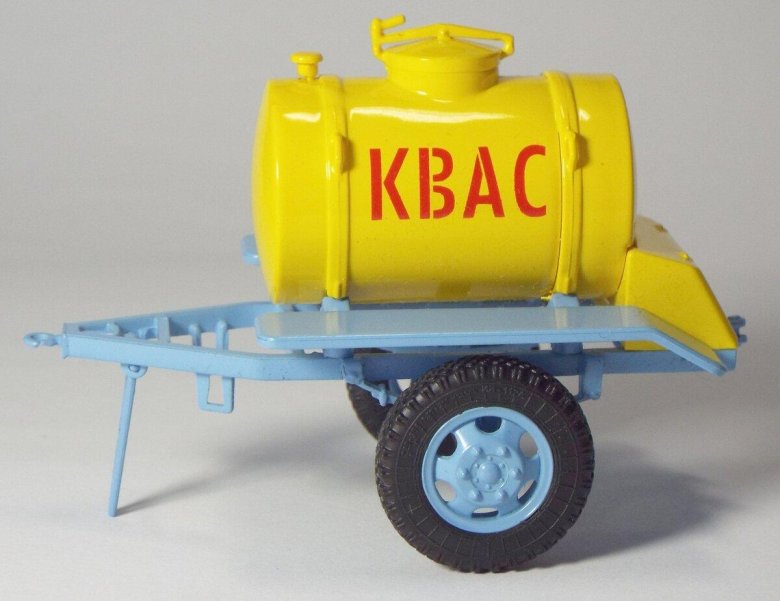 Прицеп-цистерна АЦПТ-0,9