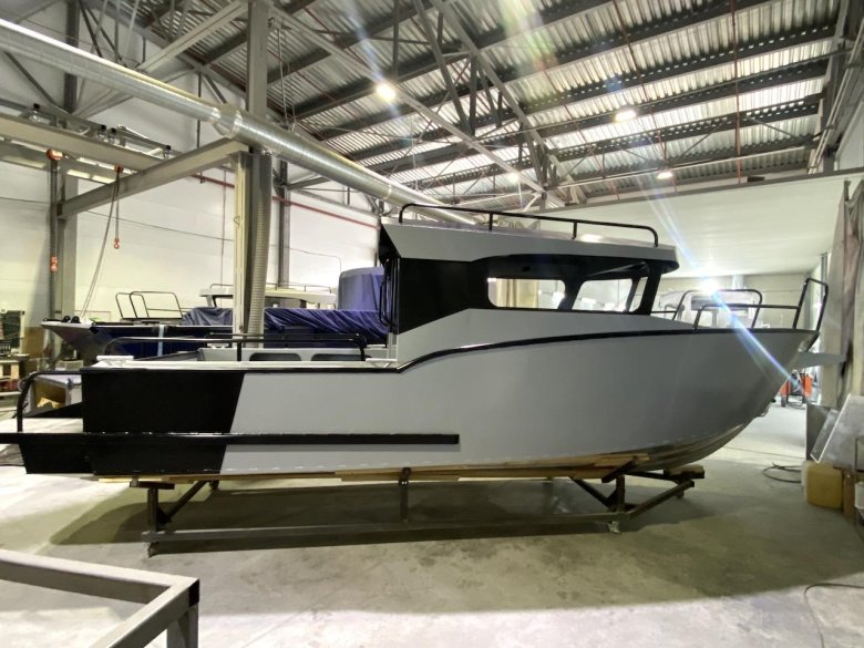 Катер лодка