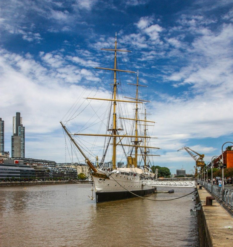 Парусник в буэнос айресе