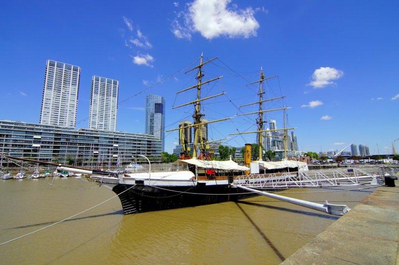File:Puerto Madero, Buenos aires