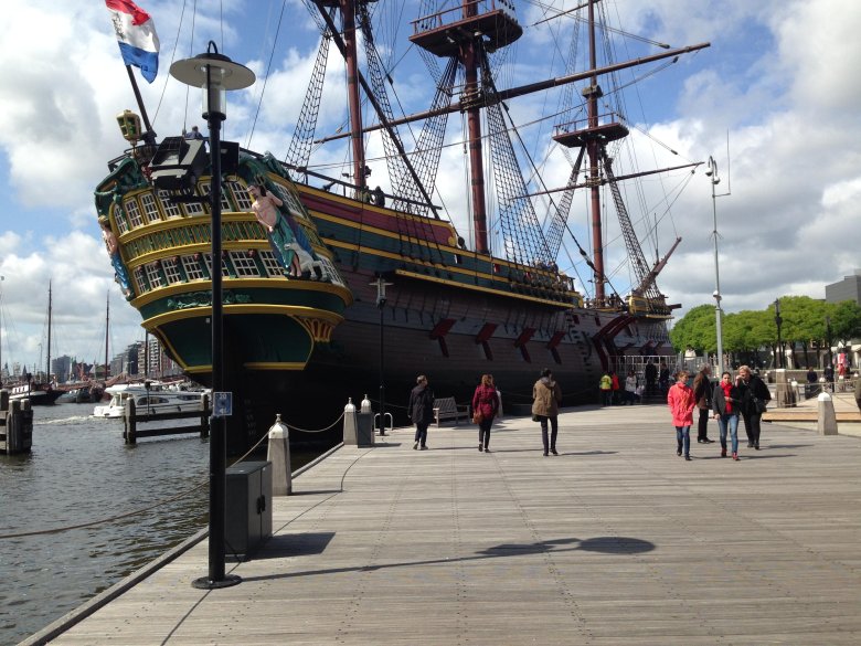 Амстердам корабль