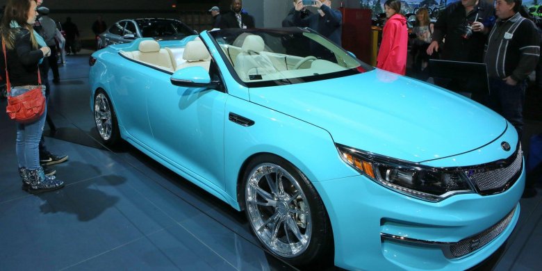 Kia Stinger бирюзовая