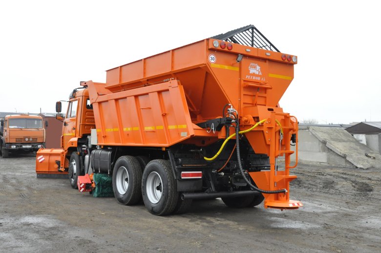 Машина комбинированная уборочная р-45.115