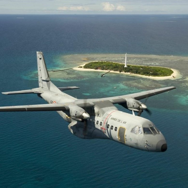 Военный транспортный самолет США турбовинтовой