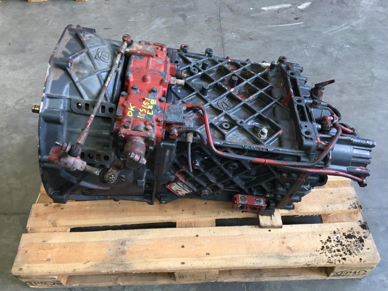 Коробка ЗФ 16 Ивеко