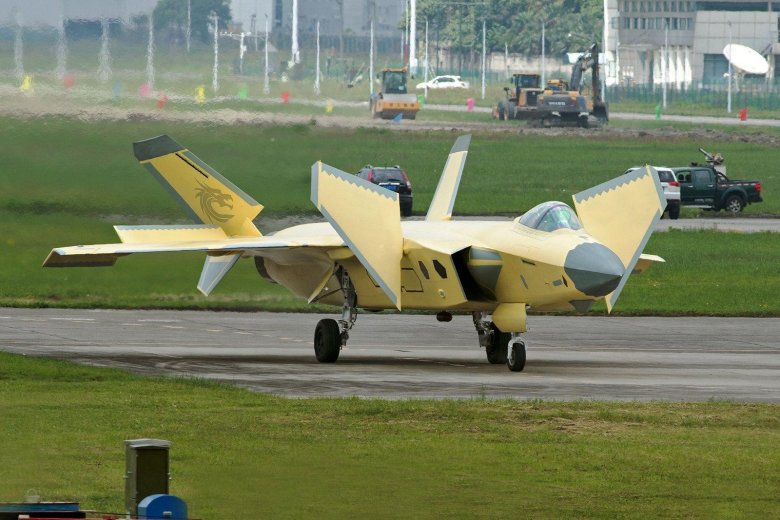 J-20 истребитель