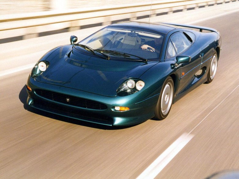 Ягуар xj220
