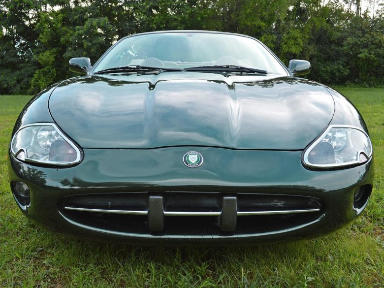 Jaguar xk8
