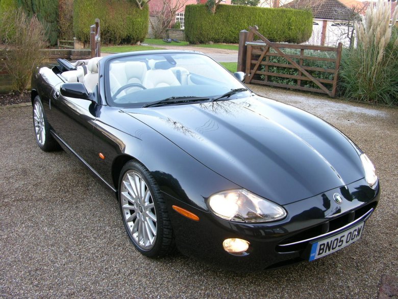 Jaguar xk8