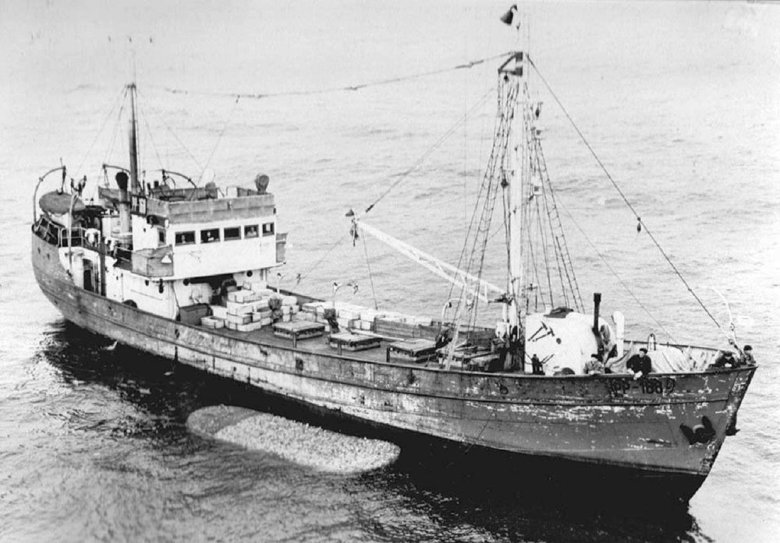 Средний рыболовный траулер СРТ 300