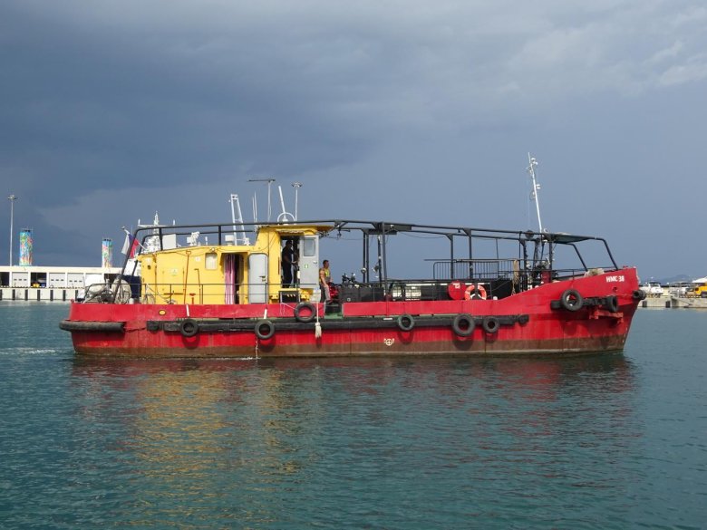 Нефтемусоросборщик проект 1515