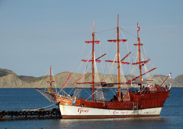 Парусник Ассоль Коктебель