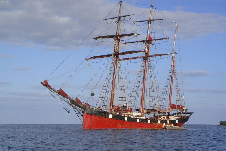 Трехмачтовый Галиот секрет