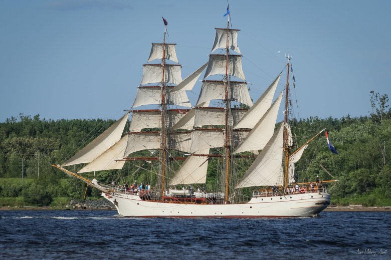 Трехмачтовый Галиот