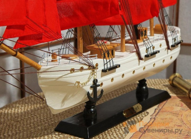 Модель корабля