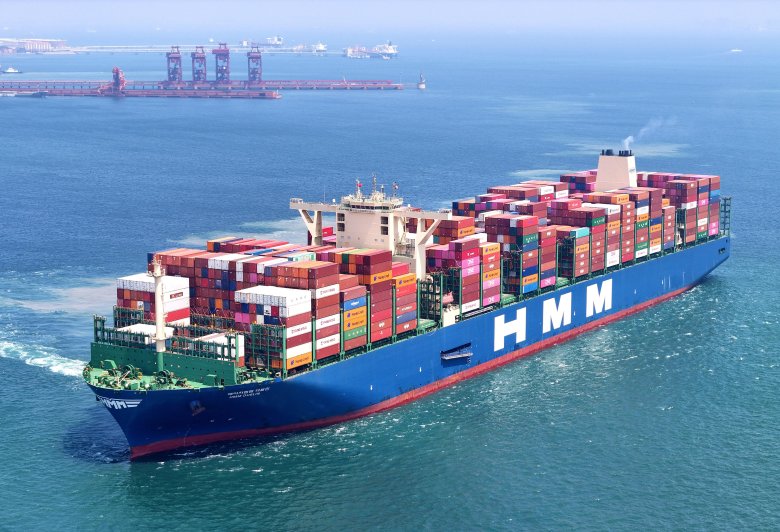 Контейнеровоз морской маерск