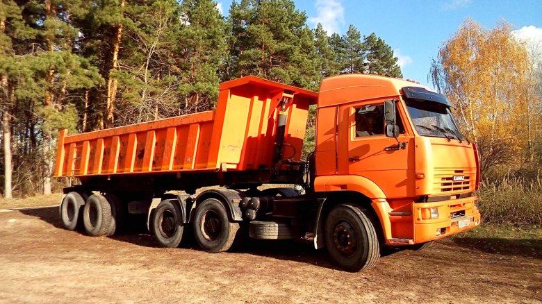 КАМАЗ-6460 седельный тягач