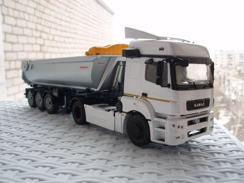 КАМАЗ 5490 1 43