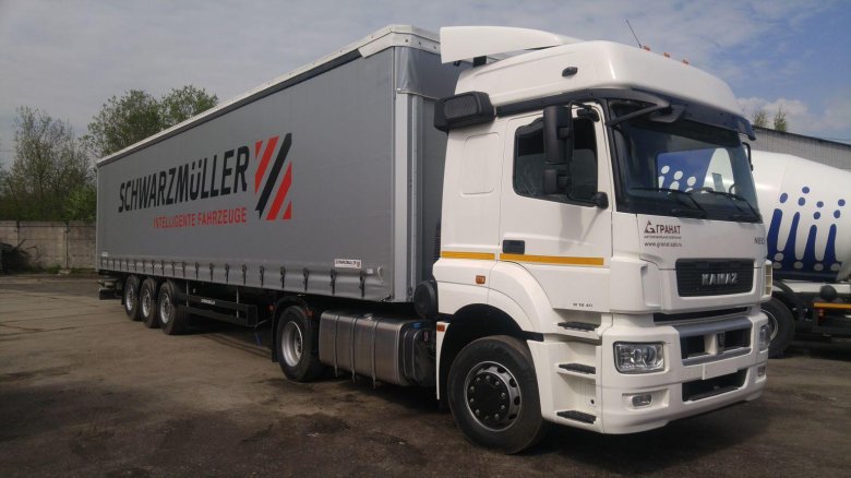 КАМАЗ 5490 Нео с полуприцепом