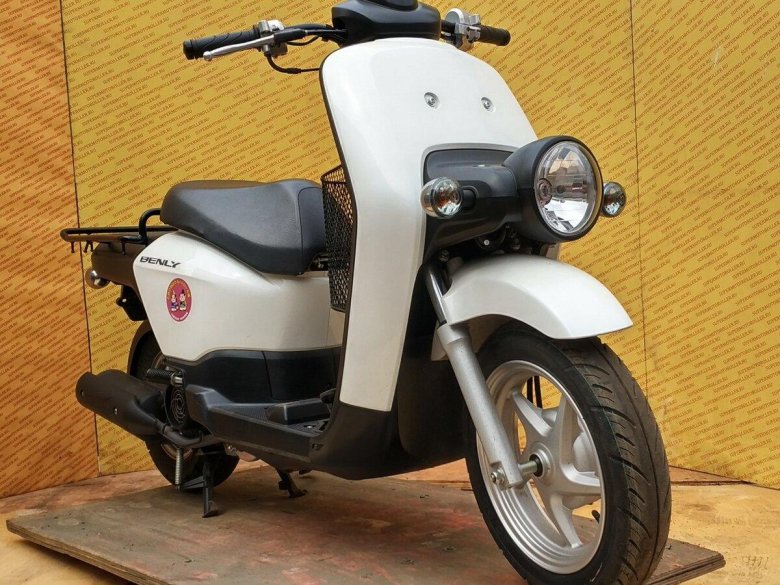 Хонда бенли